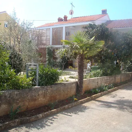 Lipa Апартаменти *